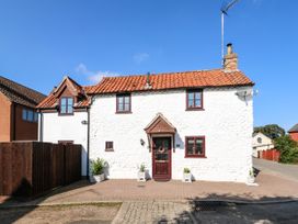 Chalk Cottage - Norfolk - 1085677 - thumbnail photo 1