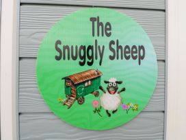 The Snuggly Sheep - County Donegal - 1085934 - thumbnail photo 2