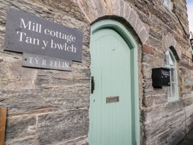 2 bedroom Cottage for rent in Porthmadog