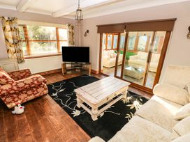 The Woodlands Lower Level - South Wales - 1086471 - thumbnail photo 10