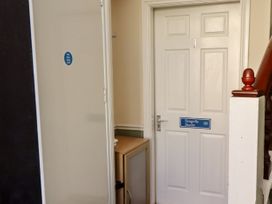 Seagulls Studio - North Yorkshire (incl. Whitby) - 1086924 - thumbnail photo 19