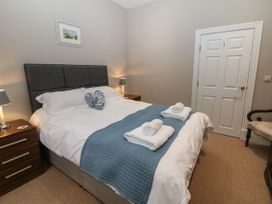 Apartment 1 - The Old Post Office - Peak District - 1087318 - thumbnail photo 13