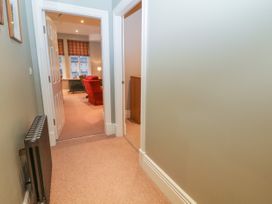 Apartment 2 - The Old Post Office - Peak District - 1087320 - thumbnail photo 5