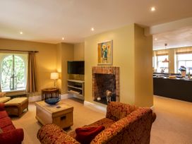 Apartment 3 - The Old Post Office - Peak District - 1087321 - thumbnail photo 6