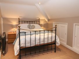 Apartment 3 - The Old Post Office - Peak District - 1087321 - thumbnail photo 24