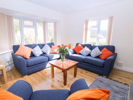 Woodview - Norfolk - 1087712 - thumbnail photo 5