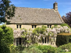 The Small House - Cotswolds - 1087933 - thumbnail photo 2
