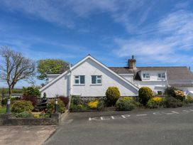 4 bedroom Cottage for rent in Abersoch