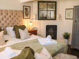 The Campbell Penthouse Suite - Shropshire - 1088927 - thumbnail photo 8