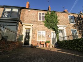50 Holgate Road - North Yorkshire (incl. Whitby) - 1088963 - thumbnail photo 1