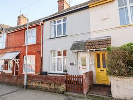 2 bedroom Cottage for rent in Lowestoft