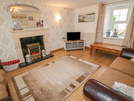 McCollums Corner - Antrim - 1089993 - thumbnail photo 5