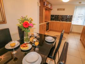 McCollums Corner - Antrim - 1089993 - thumbnail photo 10