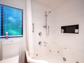 Woodside - Akaroa Holiday Cottage -  - 1090469 - thumbnail photo 10