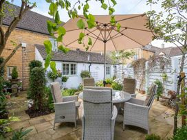 Pear Tree Cottage - Cotswolds - 1091218 - thumbnail photo 10