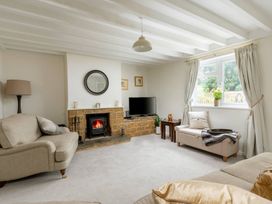Holly Cottage (Middle Tysoe) - Cotswolds - 1091393 - thumbnail photo 2