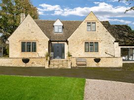 4 bedroom Cottage for rent in Stow on the Wold