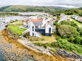5 bedroom Cottage for rent in Lochgilphead