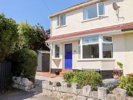 3 bedroom Cottage for rent in Rhos-on-Sea
