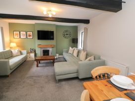 3 bedroom Cottage for rent in Ashbourne