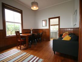 Kingwell Cottage - New Plymouth Holiday Home -  - 1094619 - thumbnail photo 3