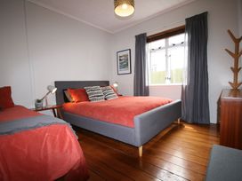 Kingwell Cottage - New Plymouth Holiday Home -  - 1094619 - thumbnail photo 8