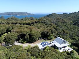 Frosty's Retreat - Great Barrier Island Home -  - 1095426 - thumbnail photo 16