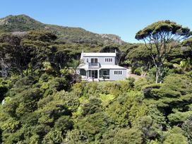 Frosty's Retreat - Great Barrier Island Home -  - 1095426 - thumbnail photo 15