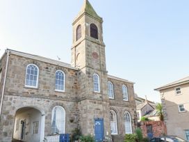 2 bedroom Cottage for rent in Penzance