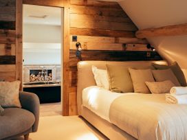 3 bedroom Cottage for rent in Burford