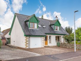 4 bedroom Cottage for rent in Newtonmore