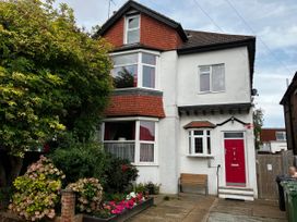 2 bedroom Cottage for rent in Bexhill-on-Sea
