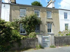 3 bedroom Cottage for rent in Porthmadog