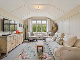 Cromwell Cutie - Cromwell Holiday Home -  - 1097243 - thumbnail photo 2