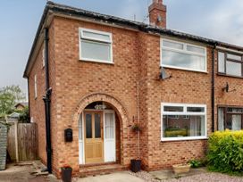 3 bedroom Cottage for rent in Chester
