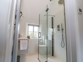 Tile Cottage and Pool House - Cotswolds - 1097434 - thumbnail photo 35