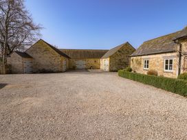 Tile Cottage and Pool House - Cotswolds - 1097434 - thumbnail photo 43