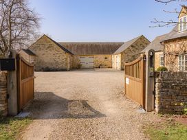 Tile Cottage and Pool House - Cotswolds - 1097434 - thumbnail photo 44