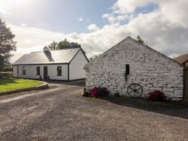 Rose Cottage - County Clare - 1097663 - thumbnail photo 2