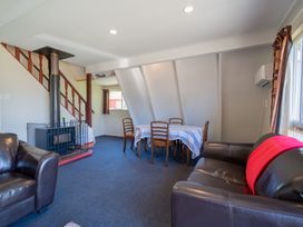Milford House Alpine Retreat - Te Anau Holiday Home -  - 1098298 - thumbnail photo 4