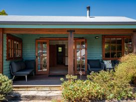 The Cottage on the Hill - Wānaka Holiday Home -  - 1100215 - thumbnail photo 16