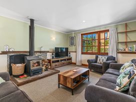 The Cottage on the Hill - Wānaka Holiday Home -  - 1100215 - thumbnail photo 2