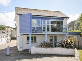 3 bedroom Cottage for rent in Polzeath