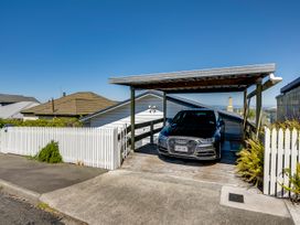 Views on Colenso - Napier Holiday Home -  - 1101372 - thumbnail photo 23