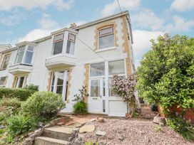 4 bedroom Cottage for rent in Prestatyn