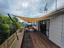 Rainbow Lake House - Lake Taupō Holiday Home -  - 1102233 - thumbnail photo 1