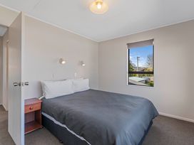 Rainbow Lake House - Lake Taupō Holiday Home -  - 1102233 - thumbnail photo 19