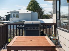 Rainbow Lake House - Lake Taupō Holiday Home -  - 1102233 - thumbnail photo 6