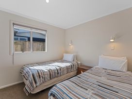 Rainbow Lake House - Lake Taupō Holiday Home -  - 1102233 - thumbnail photo 24