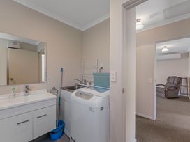 Rainbow Lake House - Lake Taupō Holiday Home -  - 1102233 - thumbnail photo 28